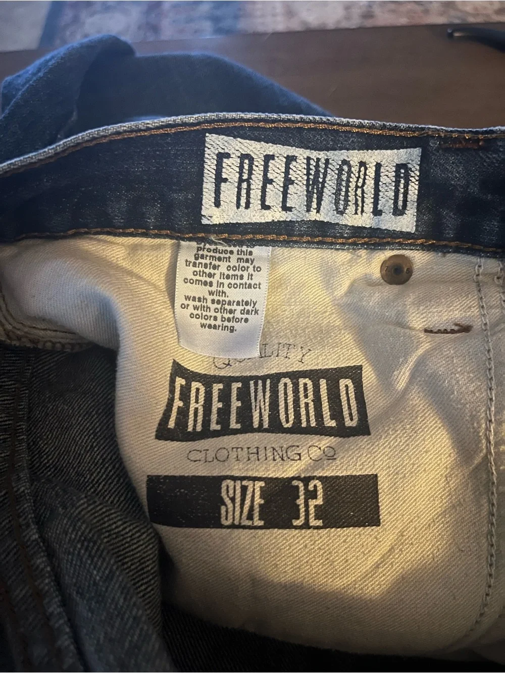 Free world Messenger Skinny classic dark
